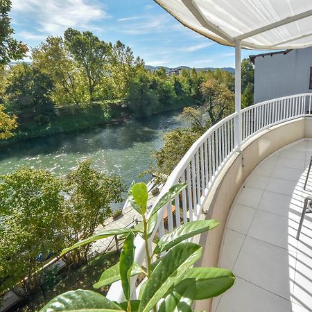 Apartment Riverfront Banja Luka Exteriör bild